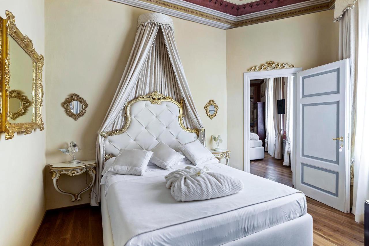 시에나 Residenza D'Epoca Palazzo Borghesi B&B 외부 사진